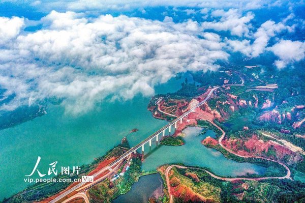 天猫配资端 山西平陆：黄河岸畔景美如画