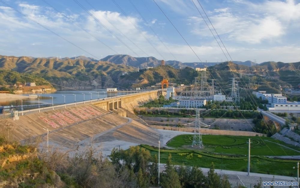 刘家峡水电站大坝雄姿